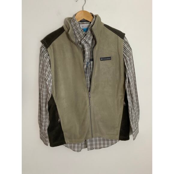 Columbia‎ Vest and Button Down NWT size S/M - Picture 1 of 5
